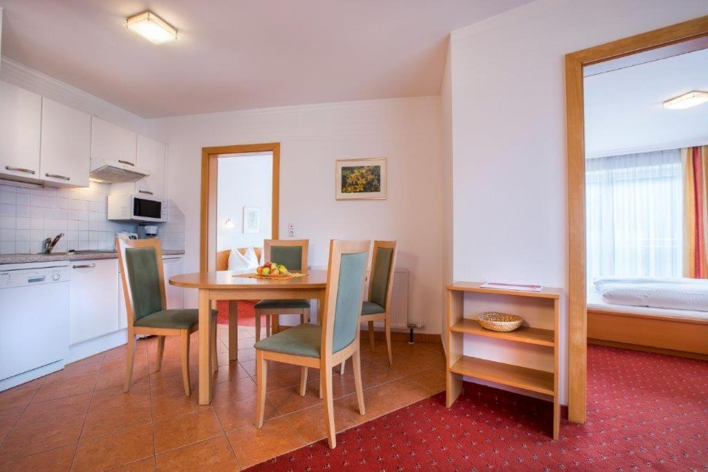 Garni Roesslhof Hotel Hollersbach im Pinzgau Luaran gambar